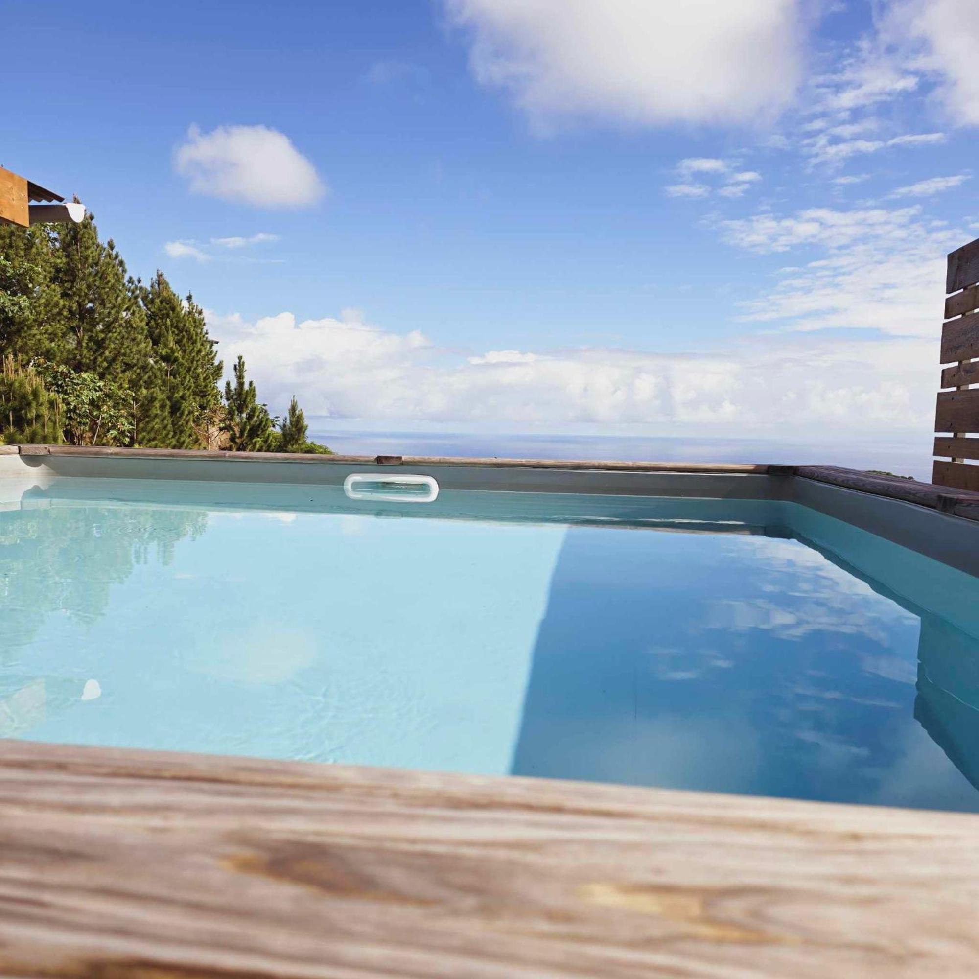 Fare Toahana, Accommodation With A Ocean View Faaa Eksteriør billede